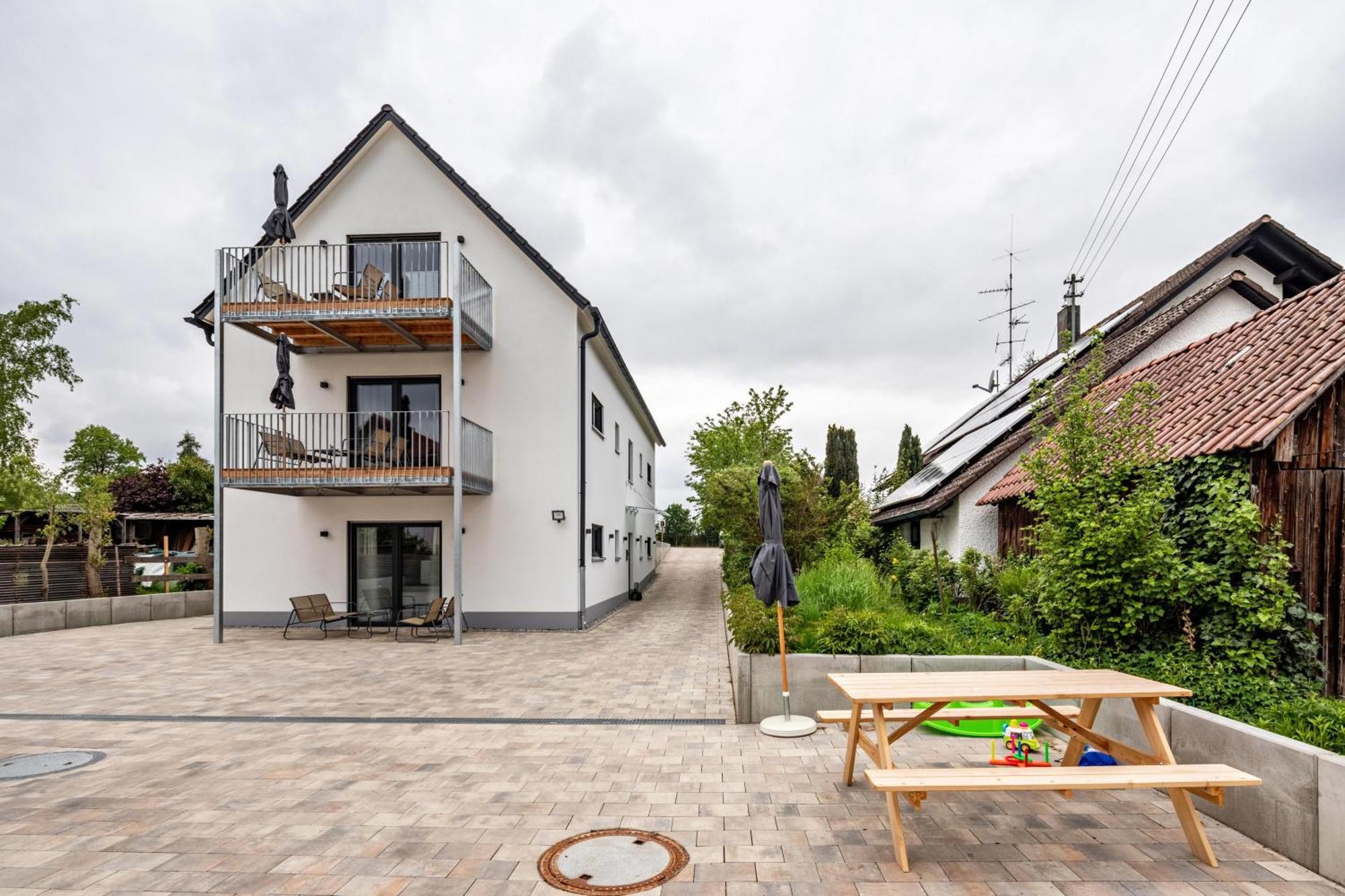 Studio 3 Parkside Apartments Guenzburg Luaran gambar